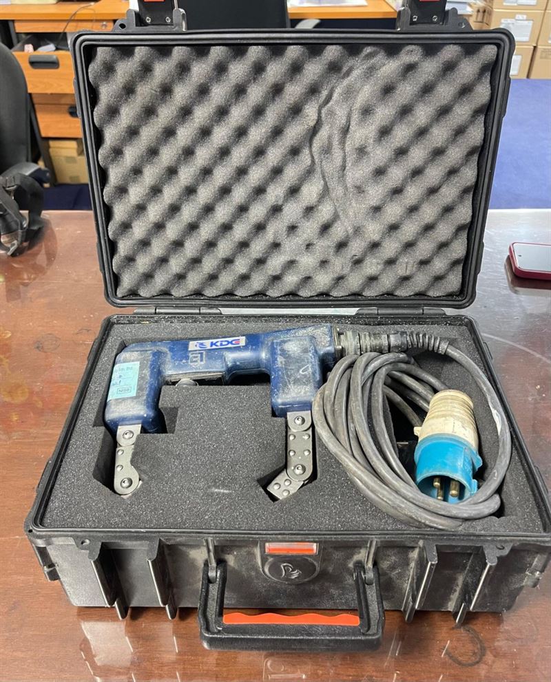 Electromagnetic yoke used by CAST for magnetic particle testing